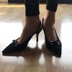 Kitten heel sling backs vintage must have